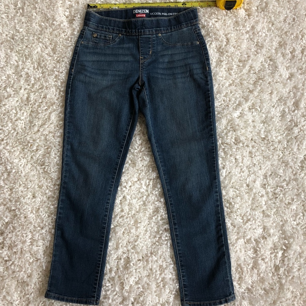 Levi’s pull on denizen cropped denim jean pant sz2